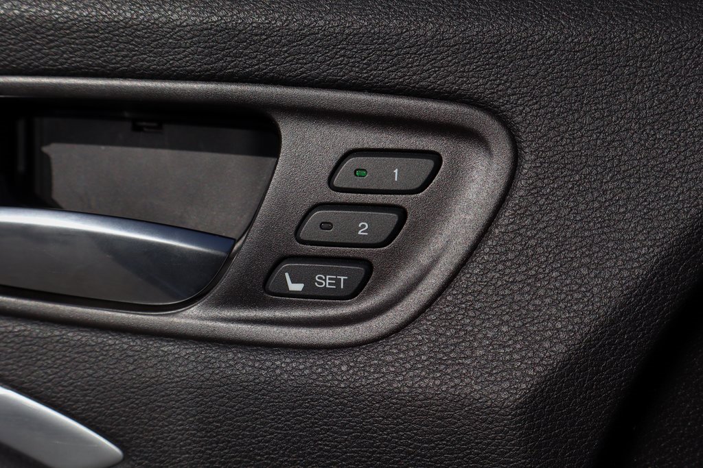 Used 2019 Acura MDX FWD w/ Technology Package image 17