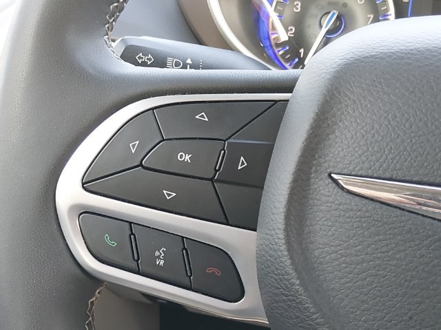 Used 2024 Chrysler Voyager LX FWD image 23