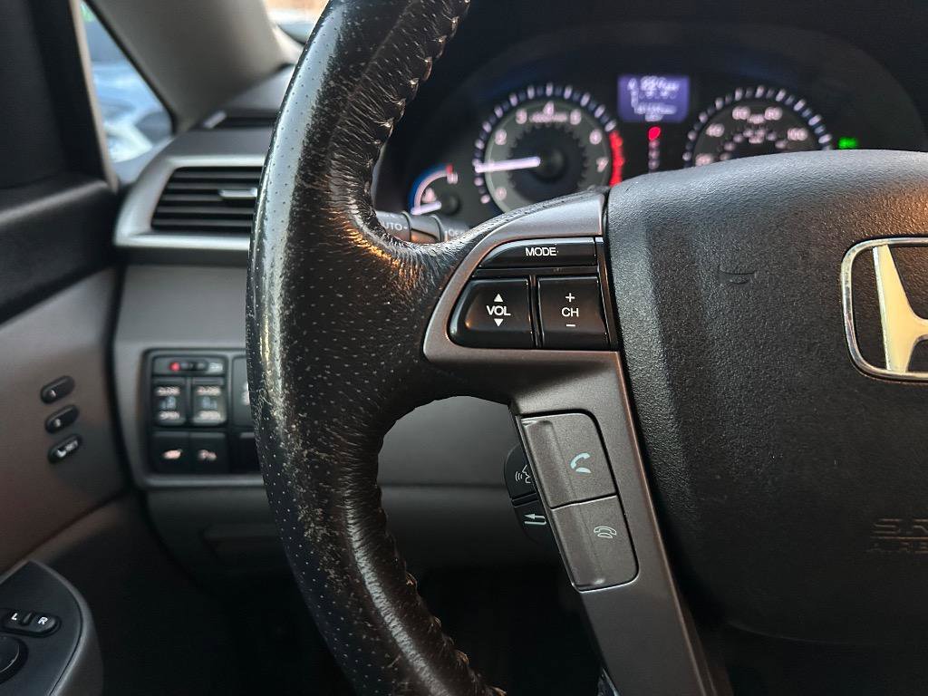 Used 2013 Honda Odyssey Touring image 11