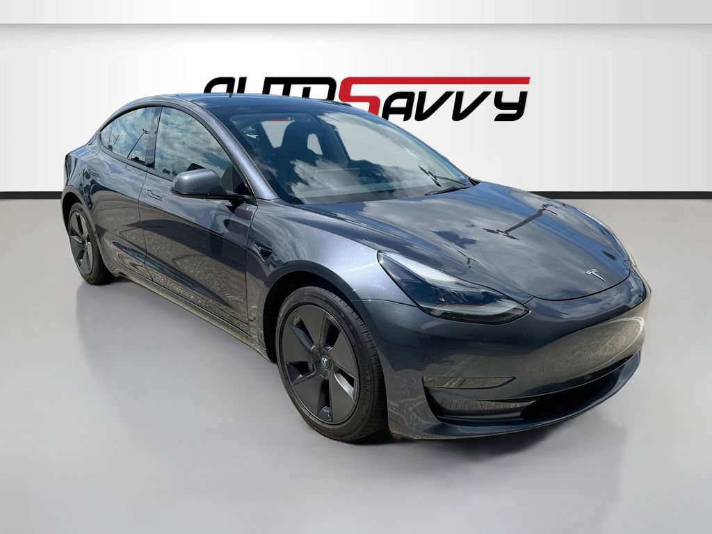 Used 2023 Tesla Model 3 Standard Range RWD image 1