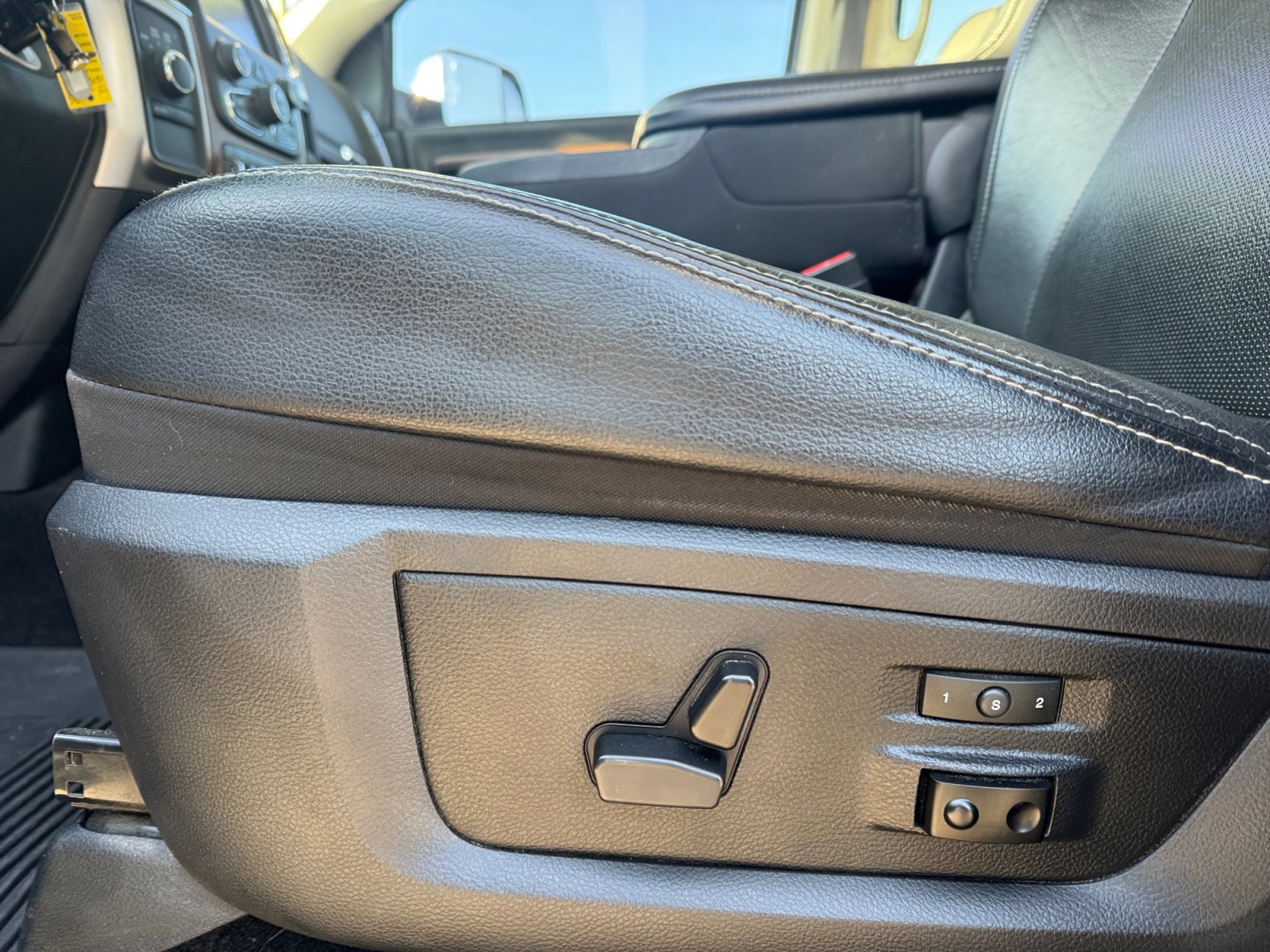 Used 2017 RAM 2500 Laramie image 15