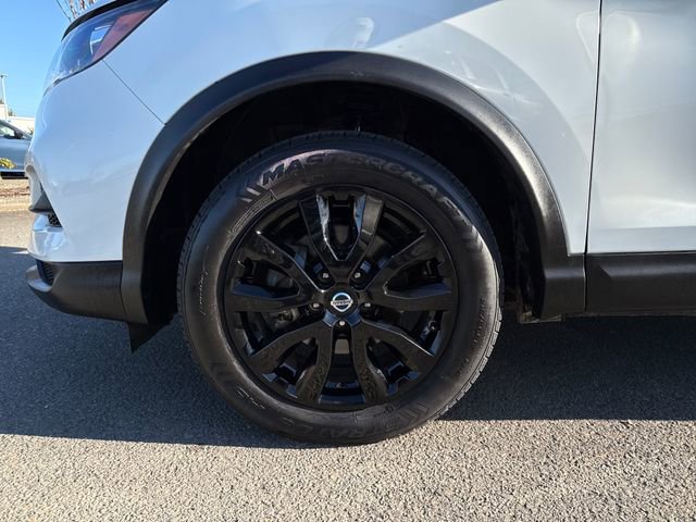 Used 2021 Nissan Rogue Sport S image 27