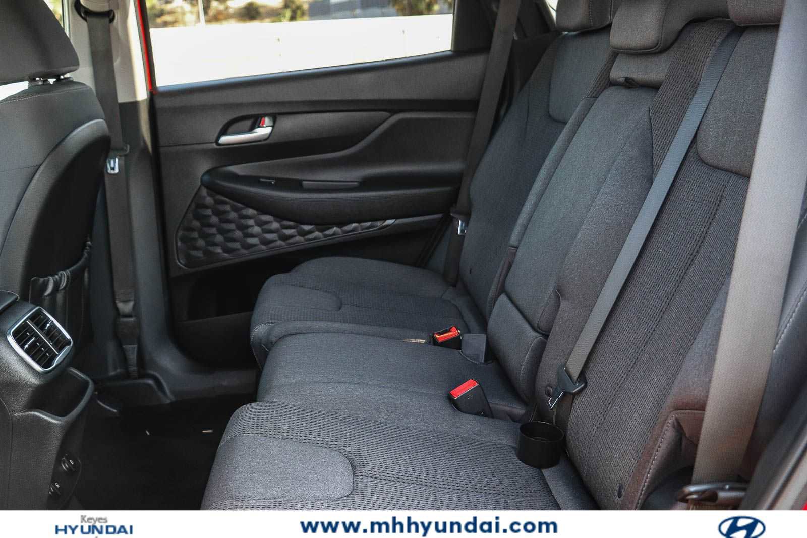 Used 2019 Hyundai Santa Fe SE AWD/4WD image 17