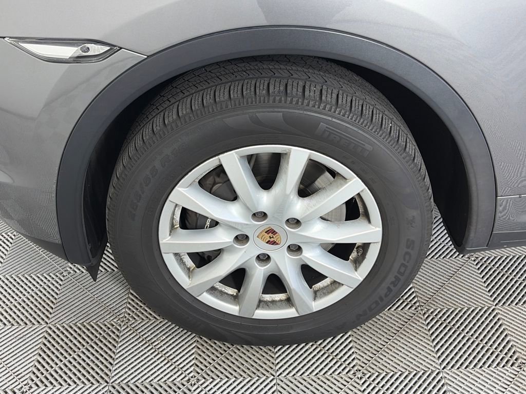 Used 2013 Porsche Cayenne image 8