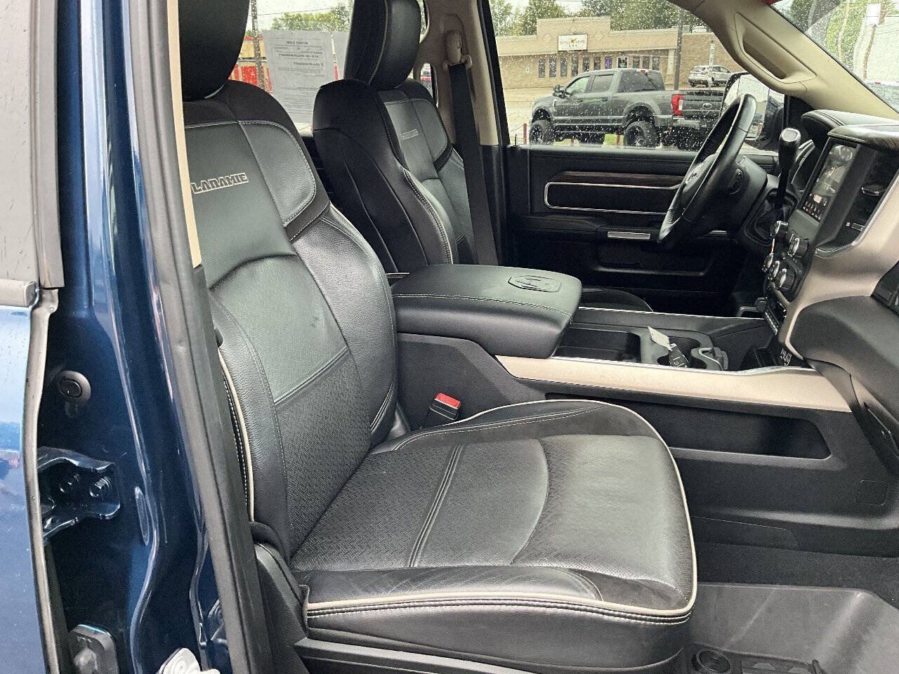 Used 2019 RAM 5500 Laramie AWD/4WD image 10