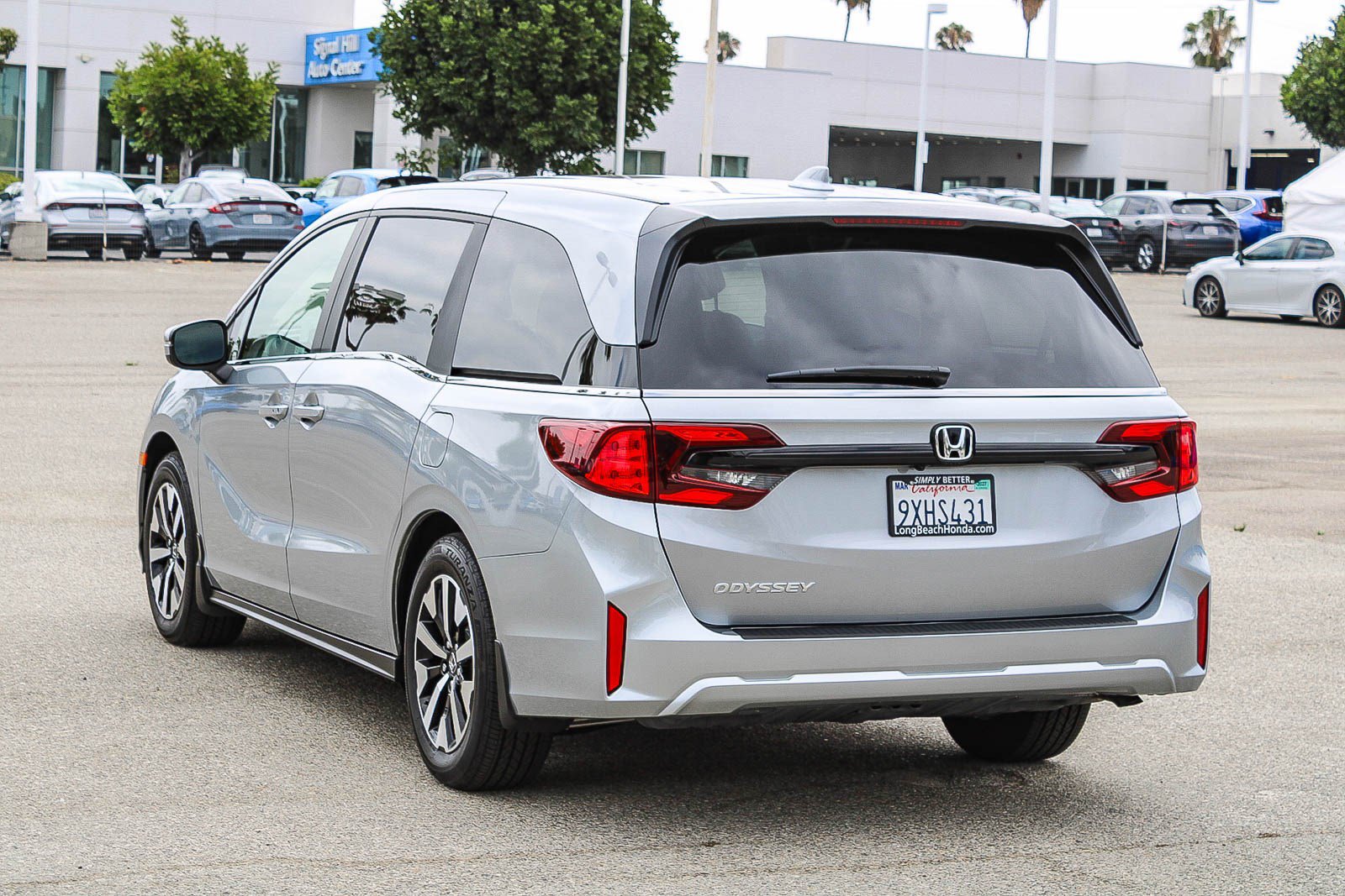 Certified 2026 Honda Odyssey EX-L image 9