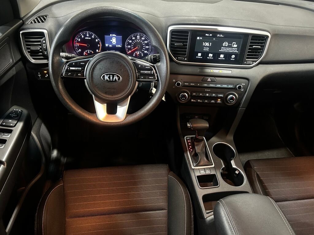 Used 2020 Kia Sportage LX w/ LX Popular Package image 2