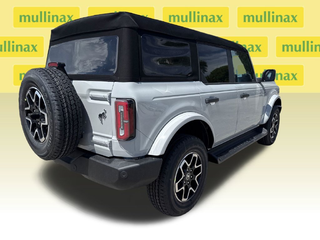 New 2026 Ford Bronco Outer Banks AWD/4WD image 14
