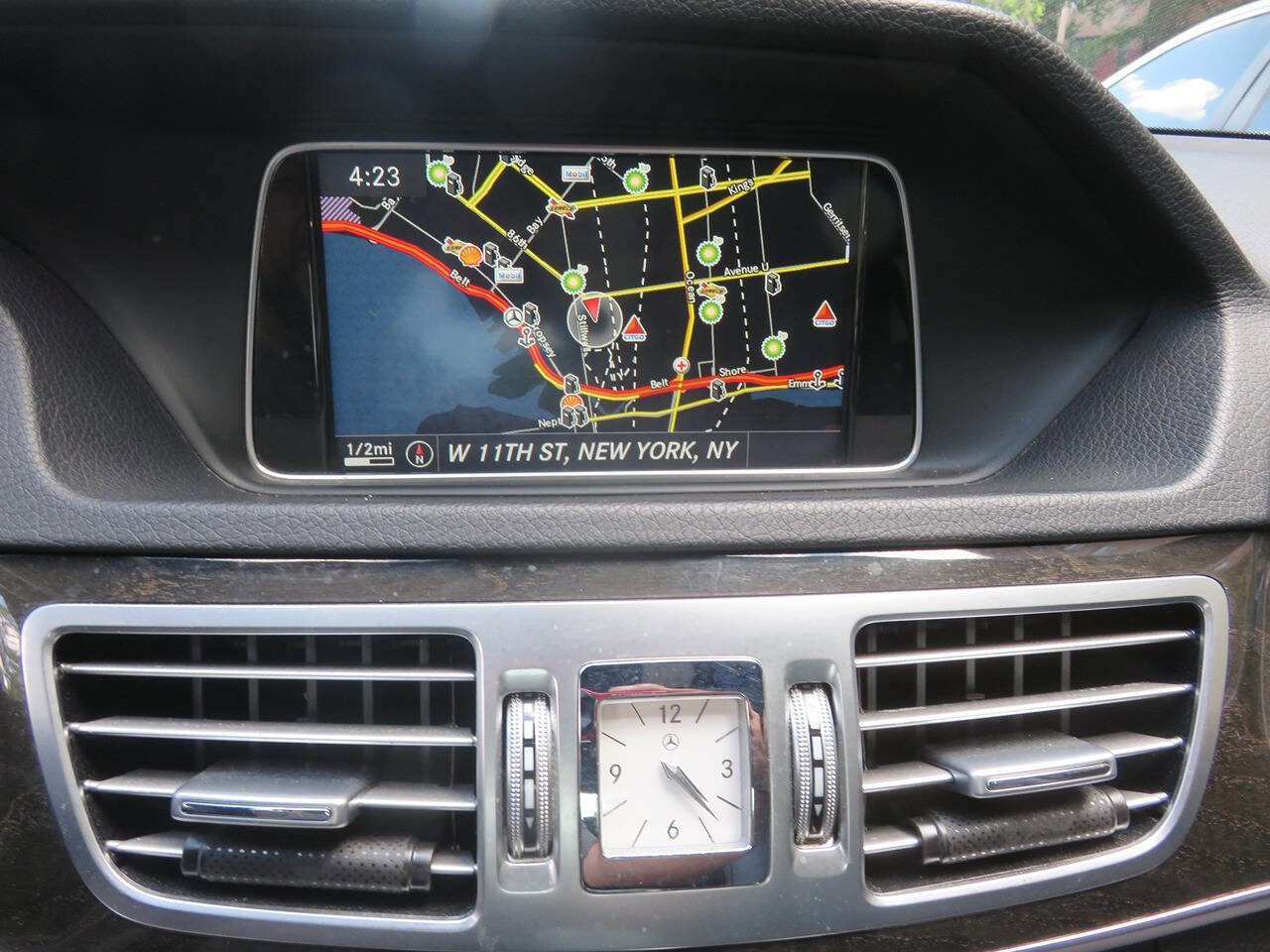 Used 2014 Mercedes-Benz E 550 4MATIC Sedan image 18