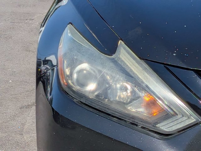Used 2016 Nissan Altima 3.5 SL w/ 3.5 Technology Package FWD image 11