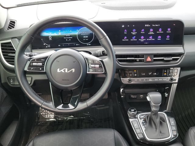 Used 2025 Kia Seltos EX FWD image 12
