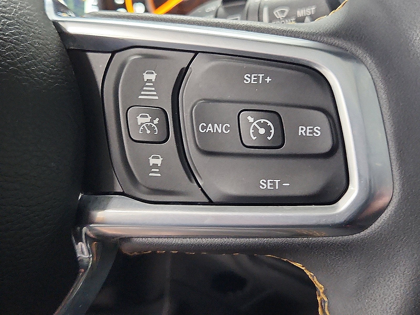 Used 2024 Jeep Wrangler Sahara AWD/4WD image 18