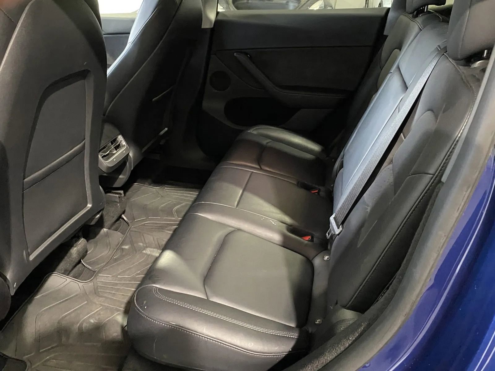 Used 2023 Tesla Model Y Long Range image 9