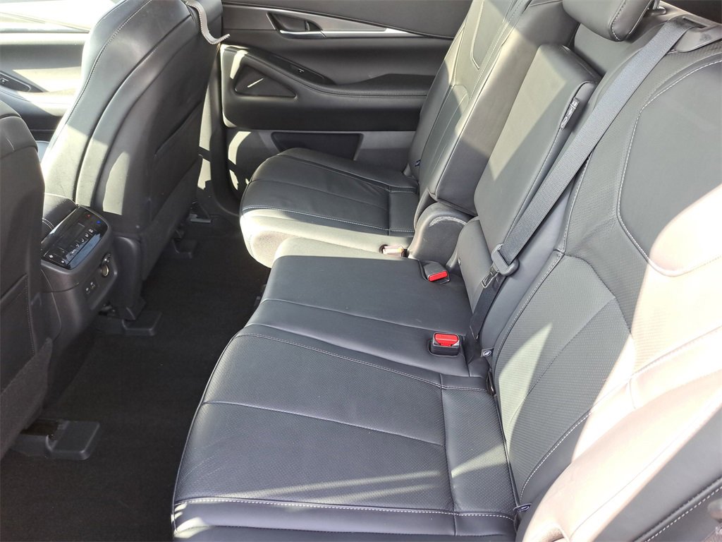 Used 2023 INFINITI QX60 Luxe image 27