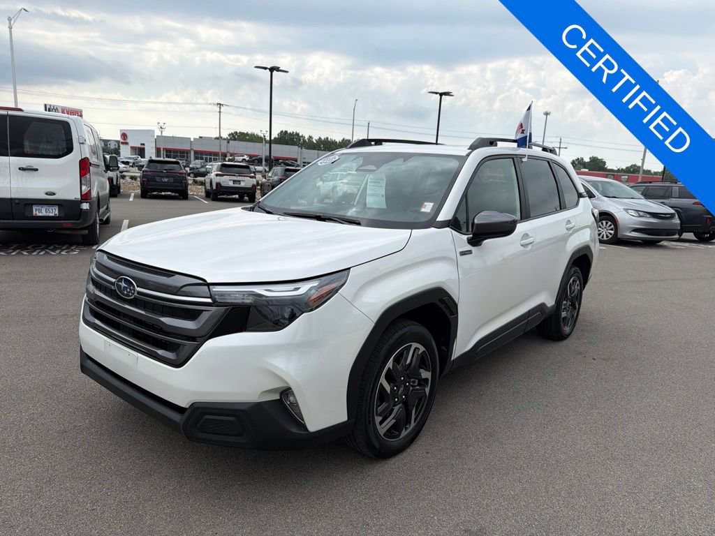 Certified 2025 Subaru Forester Premium AWD/4WD image 3