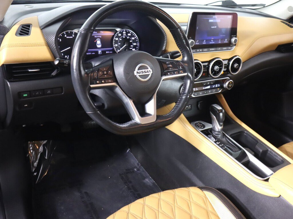 Used 2023 Nissan Sentra SV w/ SV Premium Package FWD image 9