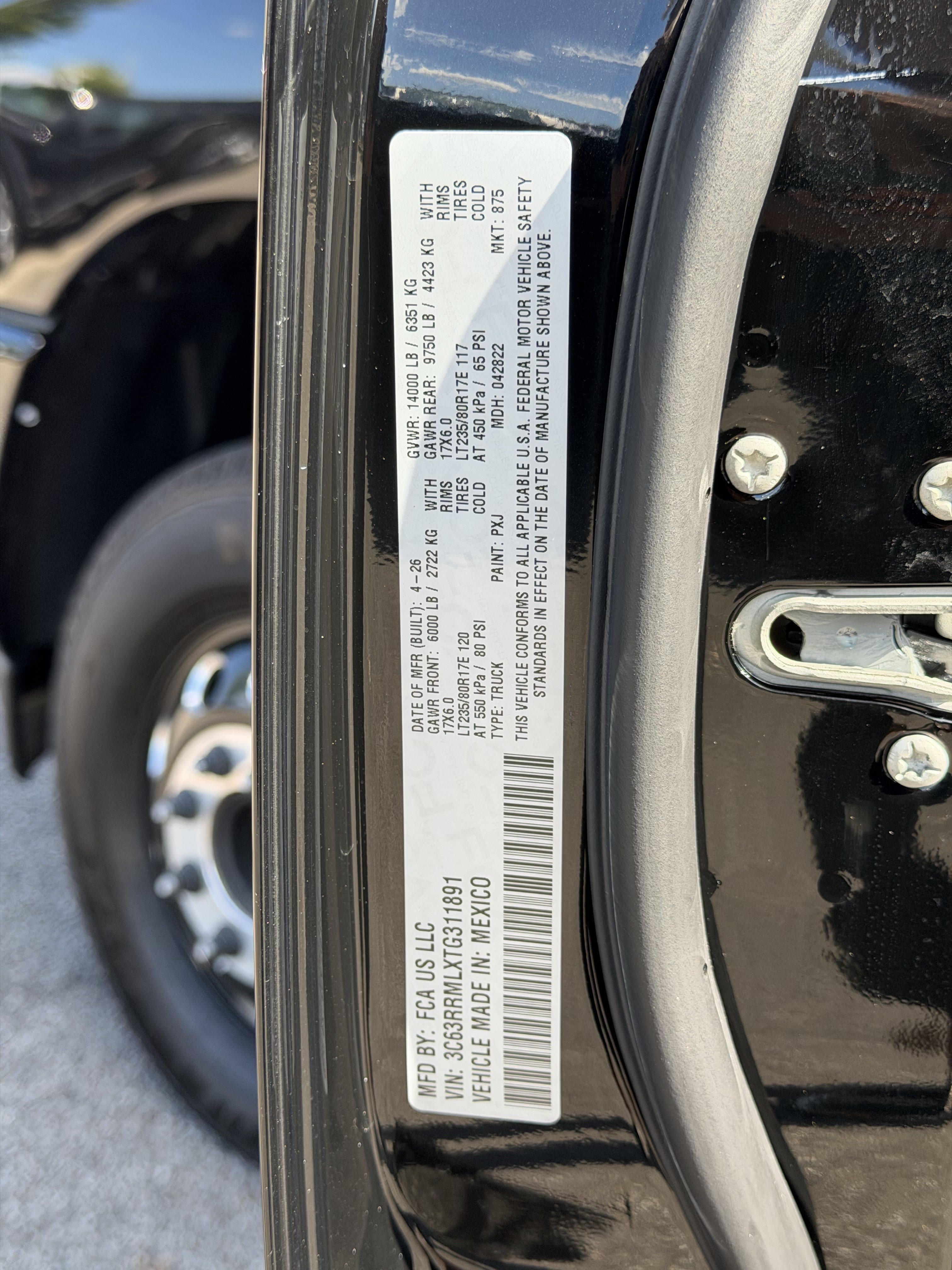 New 2026 RAM 3500 Laramie AWD/4WD image 38