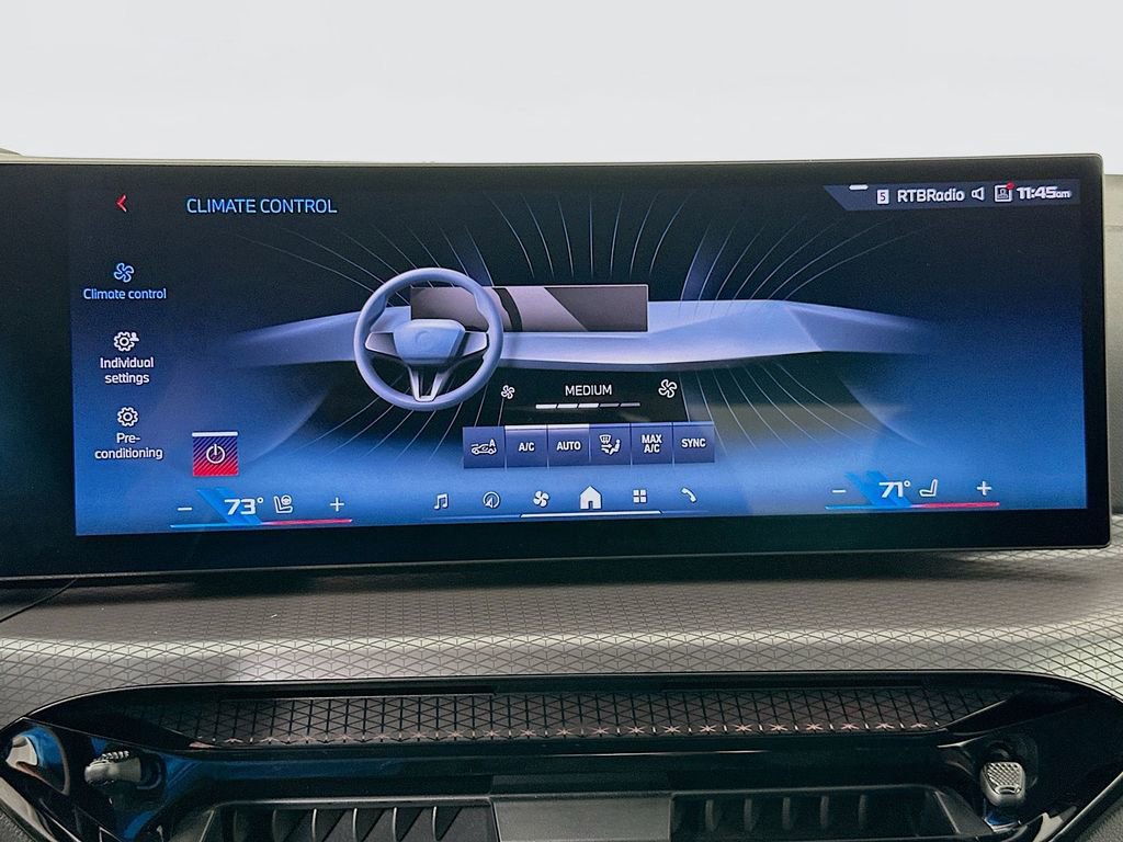 Used 2025 BMW M440i Convertible w/ Premium Package image 16