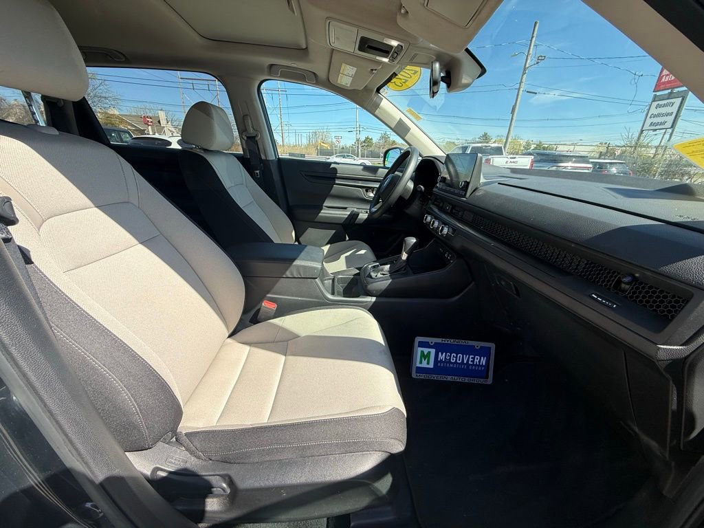 Used 2023 Honda CR-V EX image 10