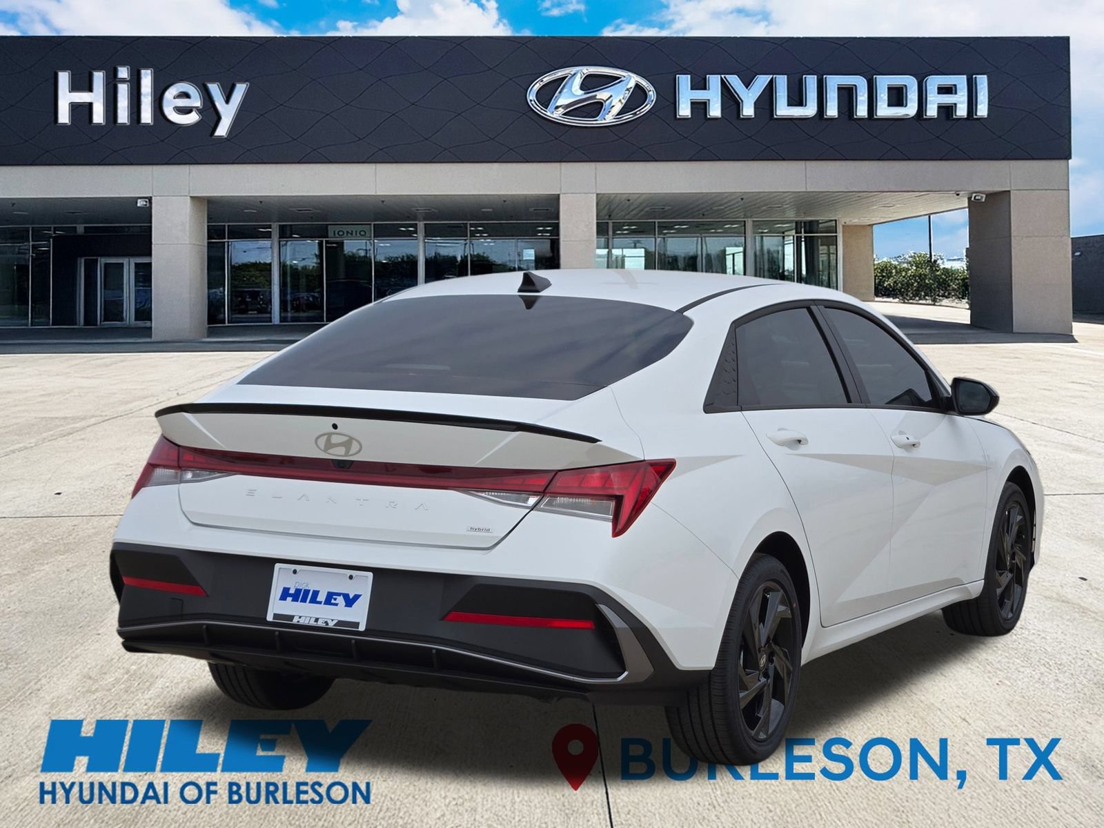 New 2026 Hyundai Elantra SEL FWD image 4