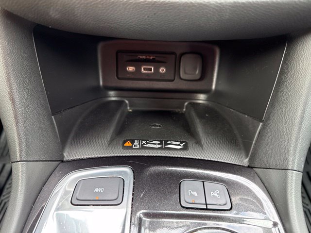 Used 2022 Chevrolet Equinox Premier AWD/4WD image 19