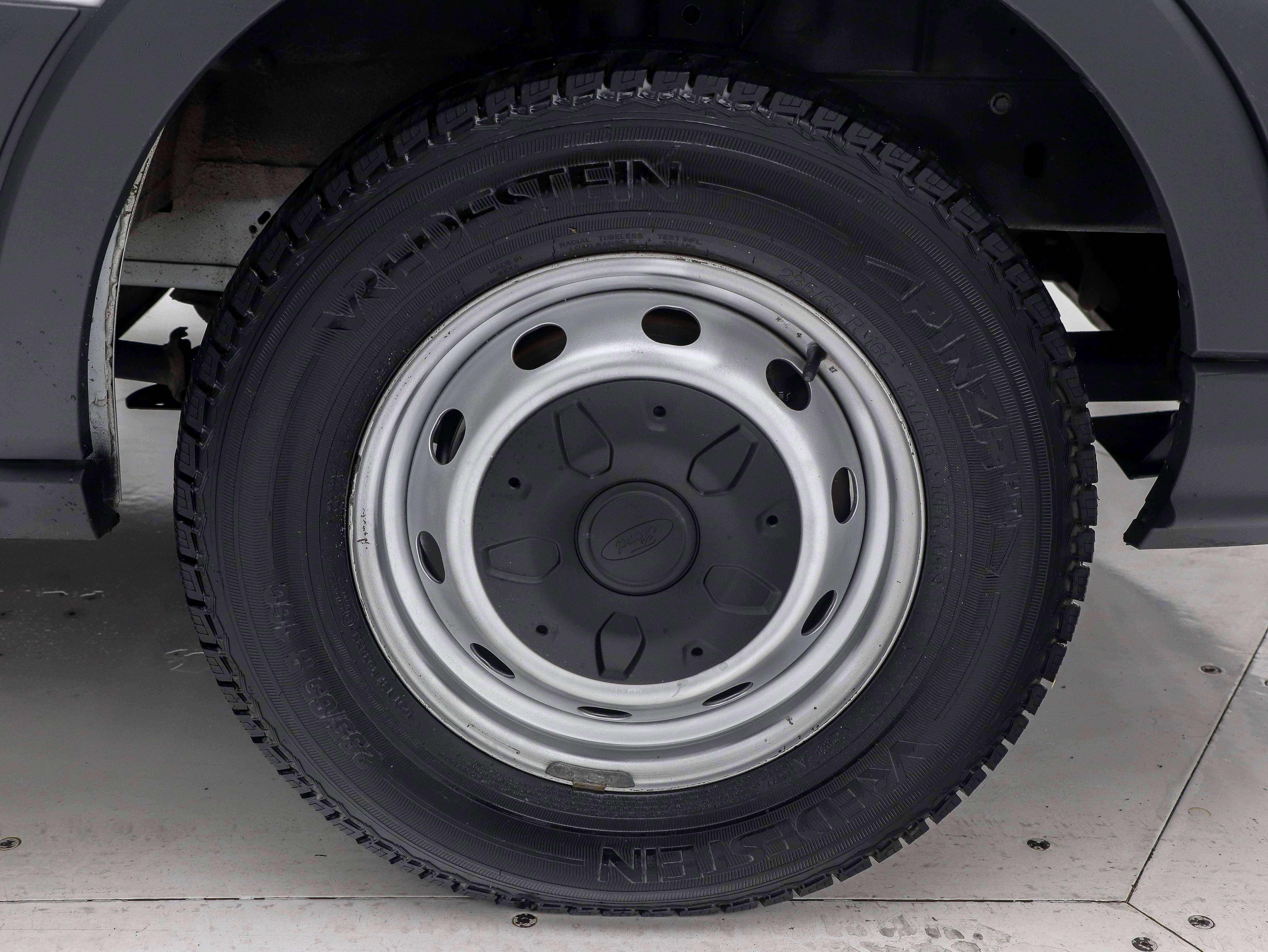 Used 2016 Ford Transit 250 148 Medium Roof image 29