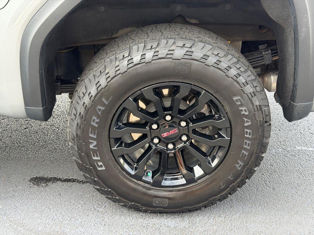 Used 2023 GMC Sierra 1500 AT4X AWD/4WD image 7