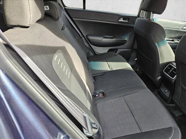 Used 2018 Kia Sportage LX image 19
