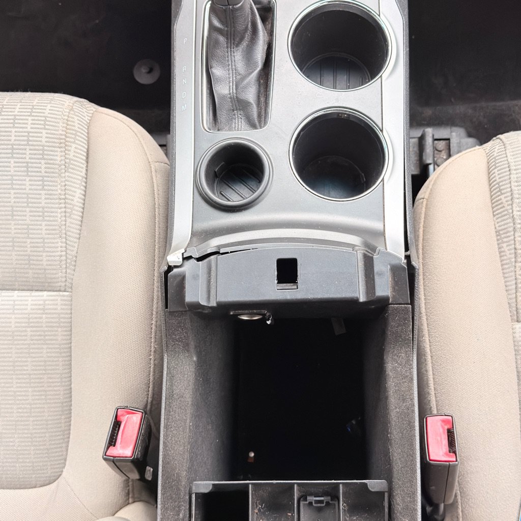 Used 2014 Ford Explorer XLT w/ Equipment Group 201A FWD image 38