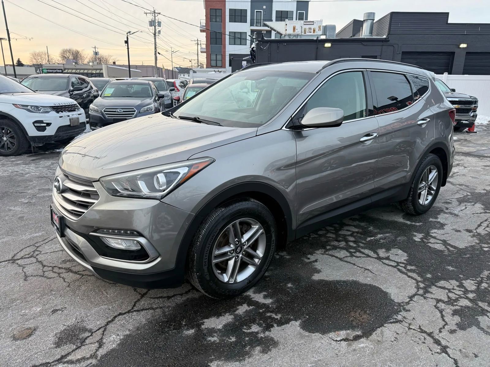 Used 2017 Hyundai Santa Fe Sport image 3