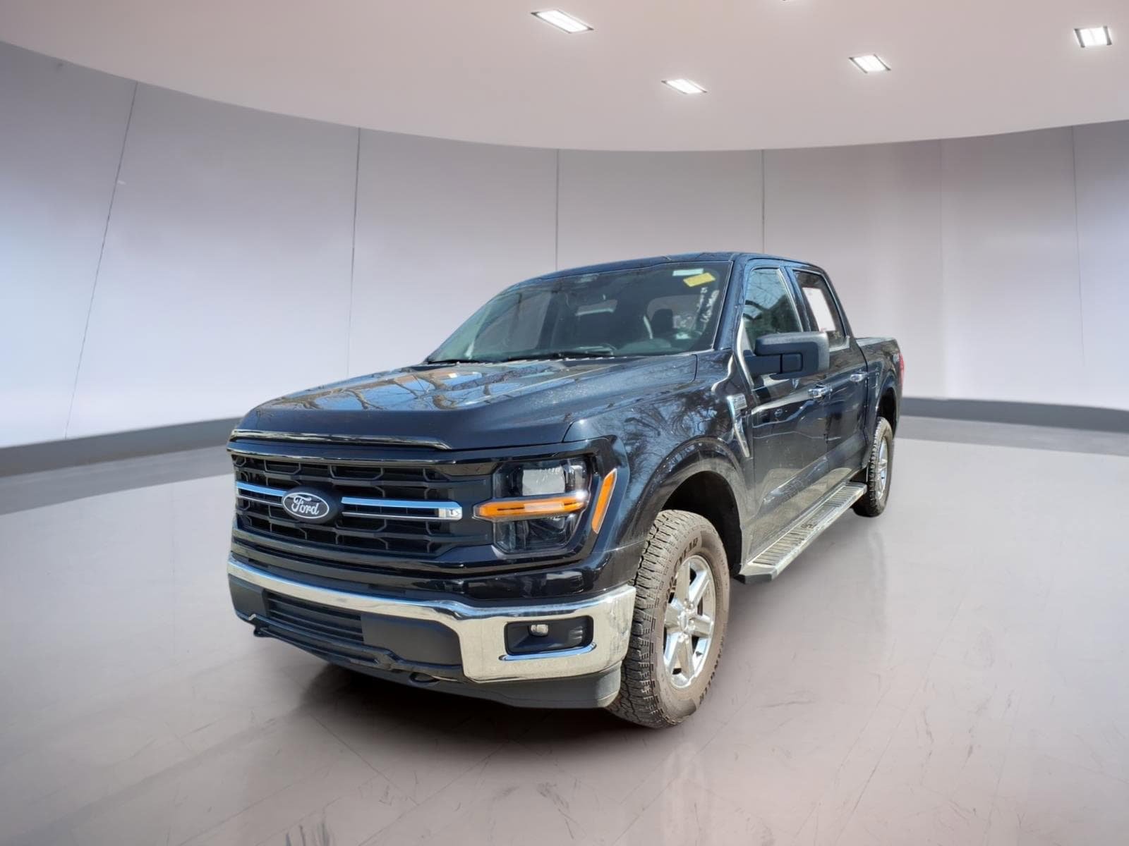 Used 2025 Ford F150 XLT w/ Equipment Group 301A Standard image 2