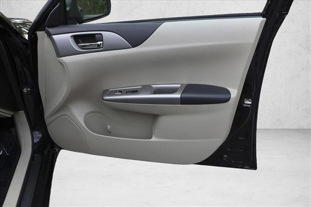 Used 2010 Subaru Impreza 2.5i AWD/4WD image 28