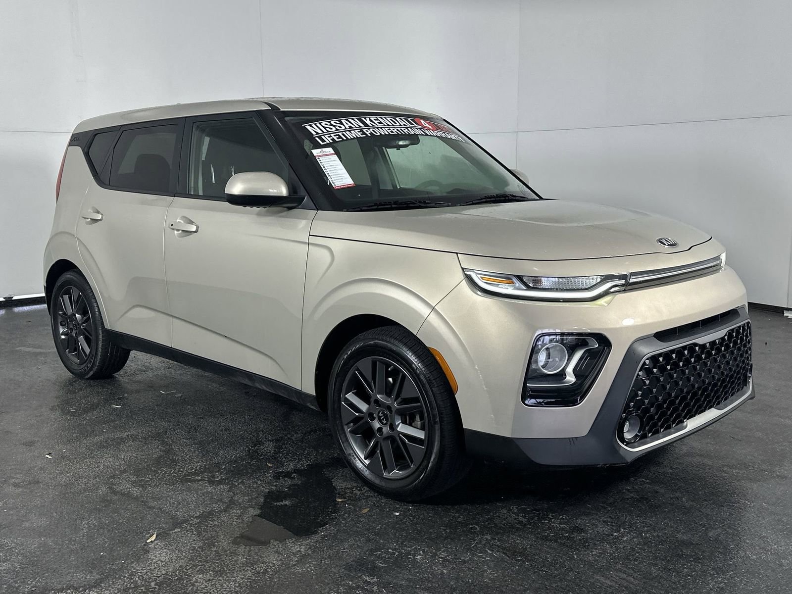 Used 2020 Kia Soul EX image 3