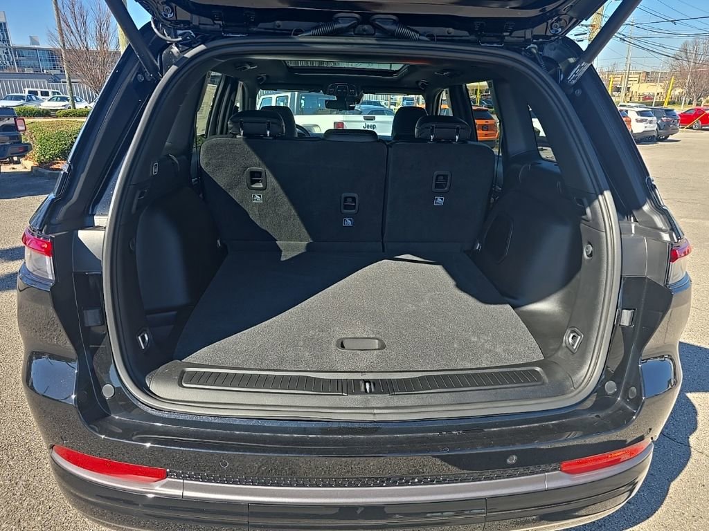 New 2026 Jeep Grand Cherokee Limited AWD/4WD image 21