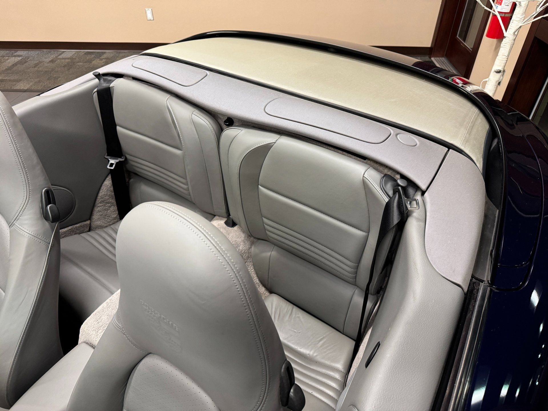 Used 2002 Porsche 911 Carrera image 21