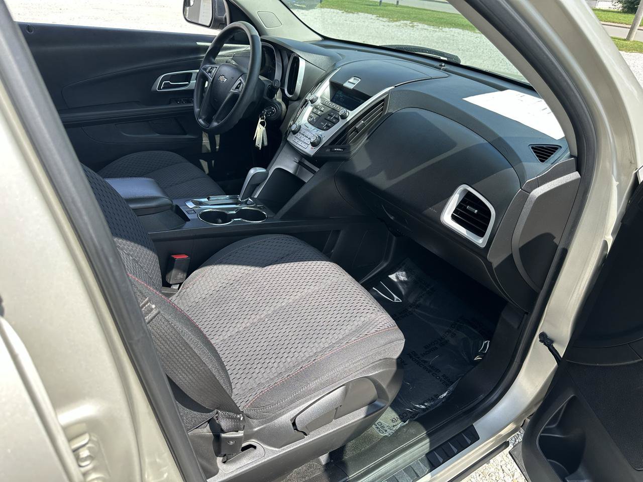 Used 2013 Chevrolet Equinox LS FWD image 29