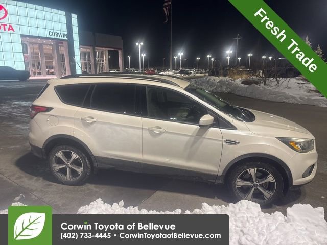 Used 2018 Ford Escape SEL AWD/4WD image 2