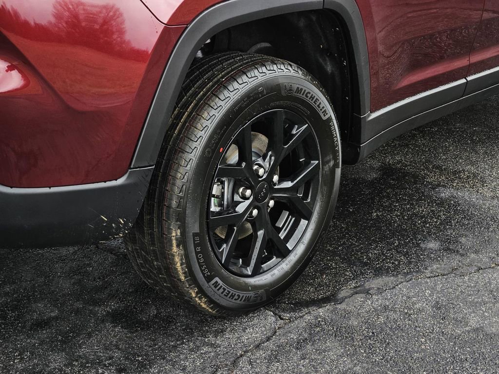 New 2026 Jeep Grand Cherokee Altitude image 7