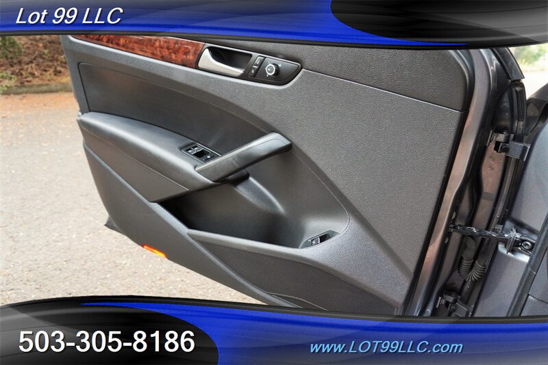 Used 2013 Volkswagen Passat TDI SEL Premium FWD image 26
