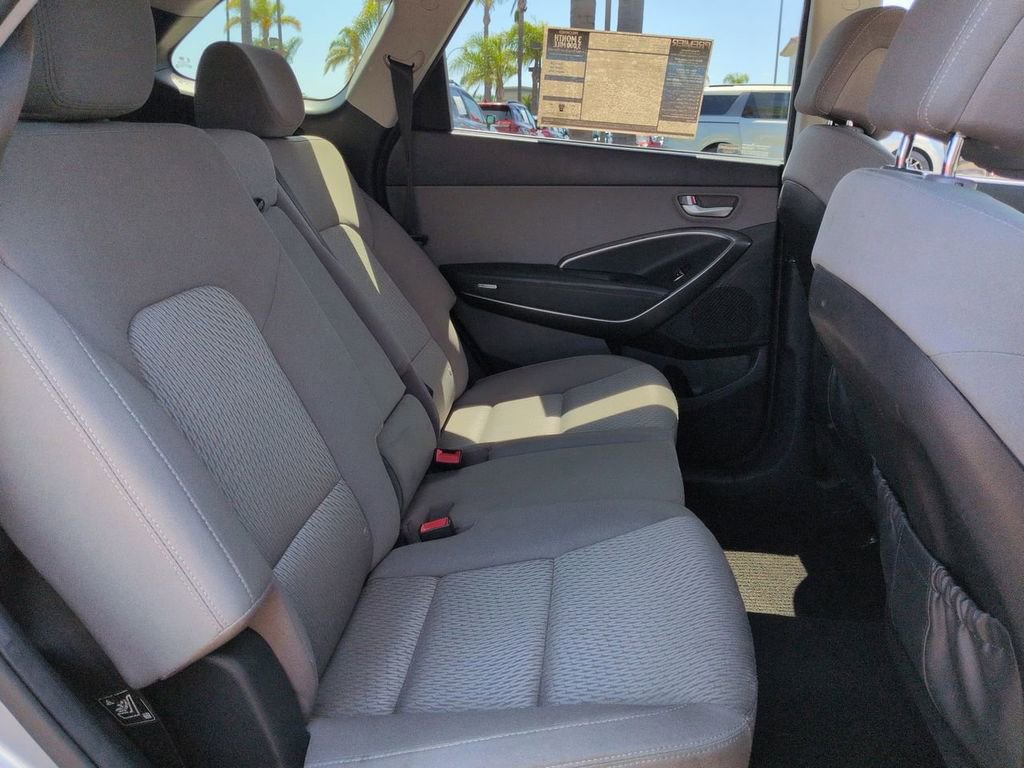 Used 2018 Hyundai Santa Fe SE FWD image 28