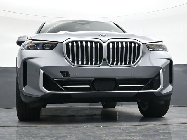 Used 2026 BMW X5 xDrive50e w/ Climate Comfort Package image 37