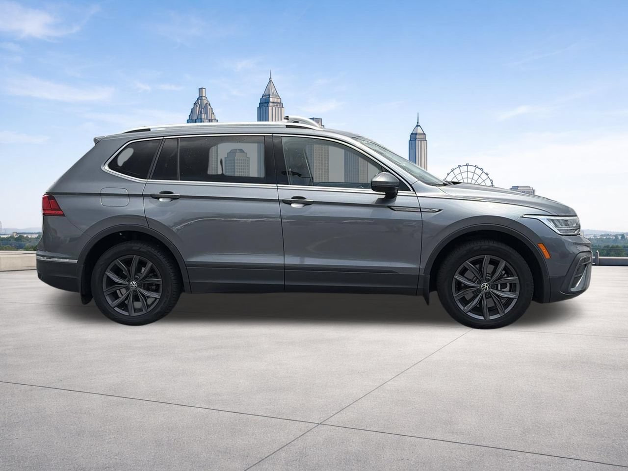 Used 2022 Volkswagen Tiguan SE FWD image 25