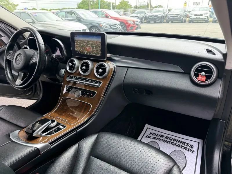 Used 2015 Mercedes-Benz C 300 4MATIC Sedan image 49