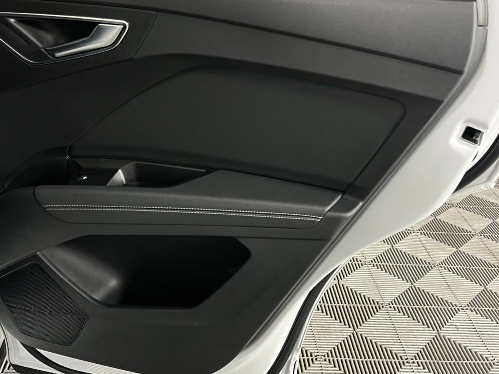 Used 2024 Audi Q4 e-tron Premium Plus w/ Premium Plus image 28