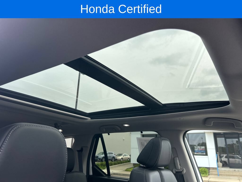 Certified 2023 Honda Pilot Touring image 12