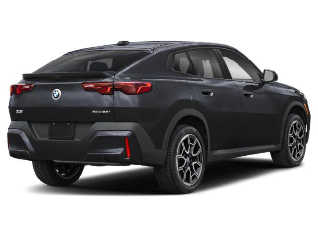 New 2026 BMW X2 xDrive28i w/ Technology Package AWD/4WD image 2