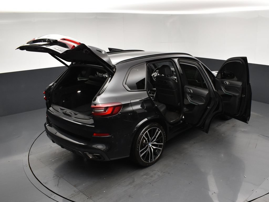 Used 2023 BMW X5 xDrive40i AWD/4WD image 25