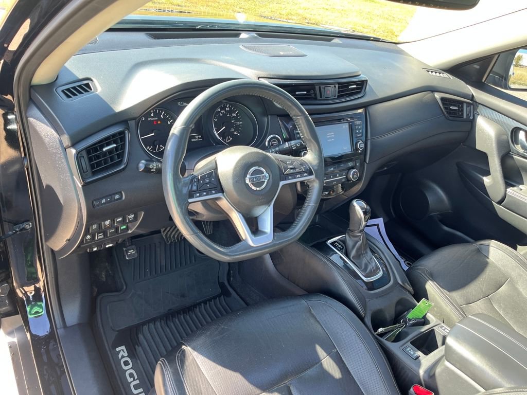 Used 2017 Nissan Rogue SL w/ SL Premium Package image 17