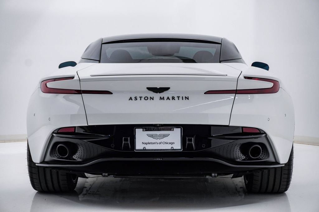 Used 2024 Aston Martin DB12 Coupe RWD image 7