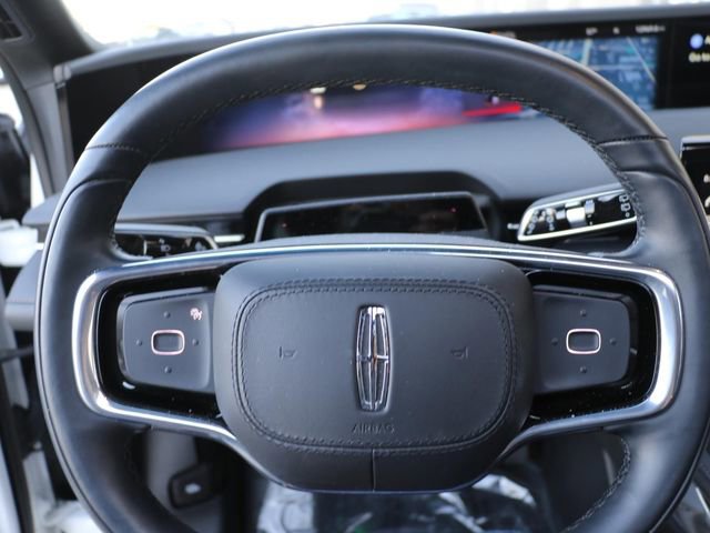 Used 2024 Lincoln Nautilus Reserve w/ Equipment Group 202A image 22